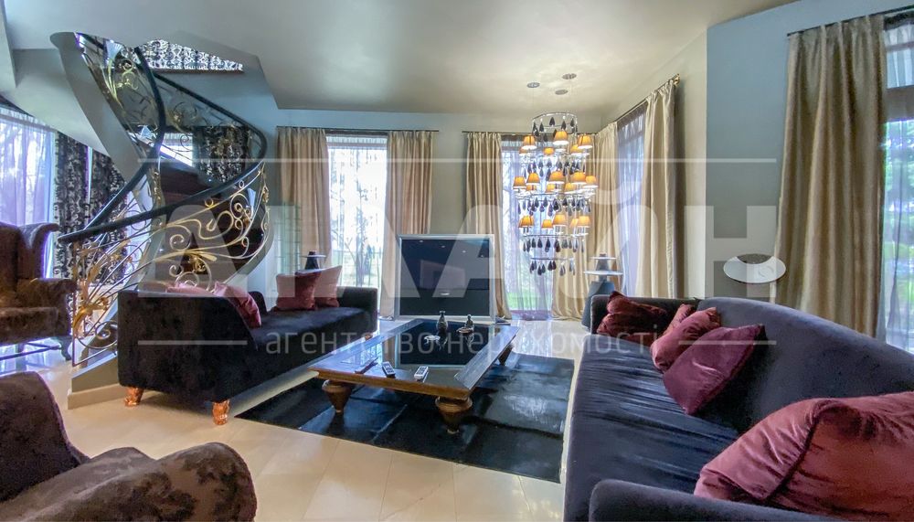 LUXURY поместье  в закрытом ЖК ,со своим пляжем в городе !