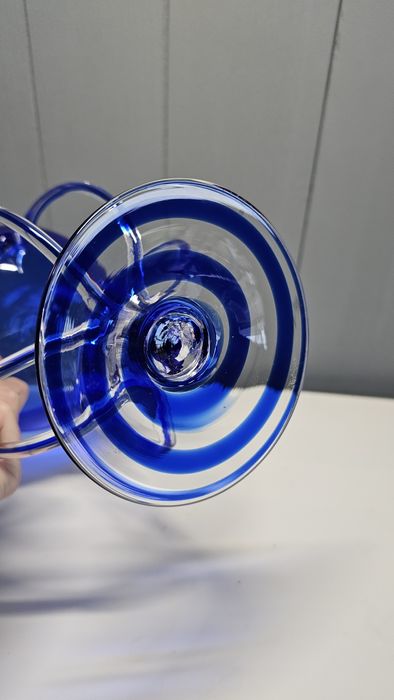 Waza/Patera Artystyczna – Głęboki Błękit i Unikatowa Nóżka