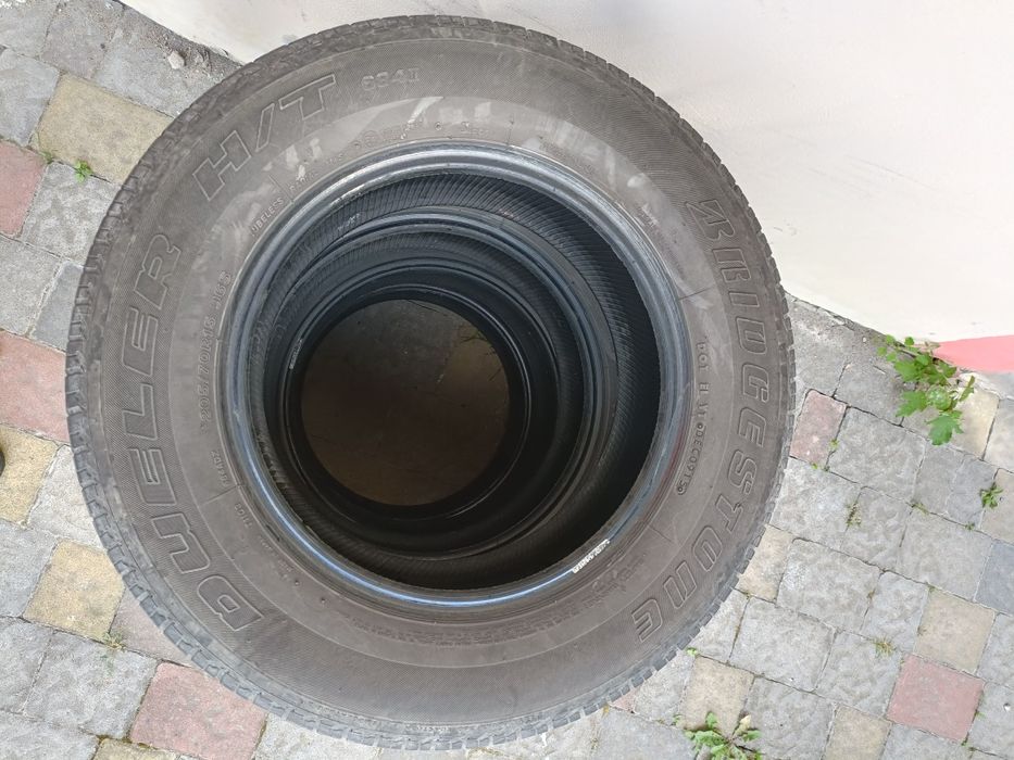 Шини літні Bridgestone 205 70 15