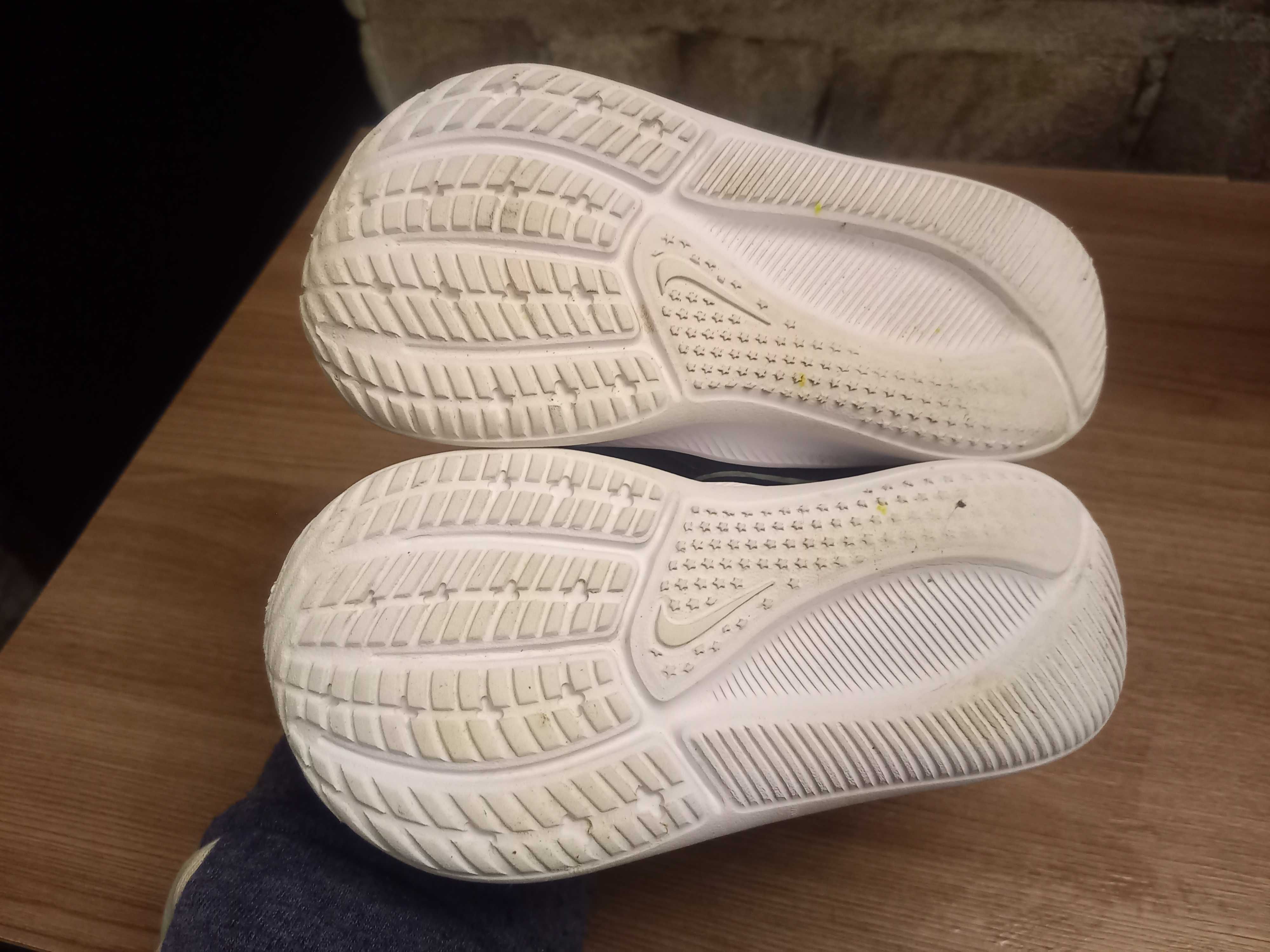 Кроссовки Nike Star Runner 3 р. 21.