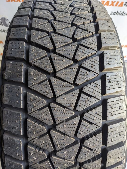Зимова 225/60R17	Bridgestone Blizzak DM-V2 (99S) шина в новому стані