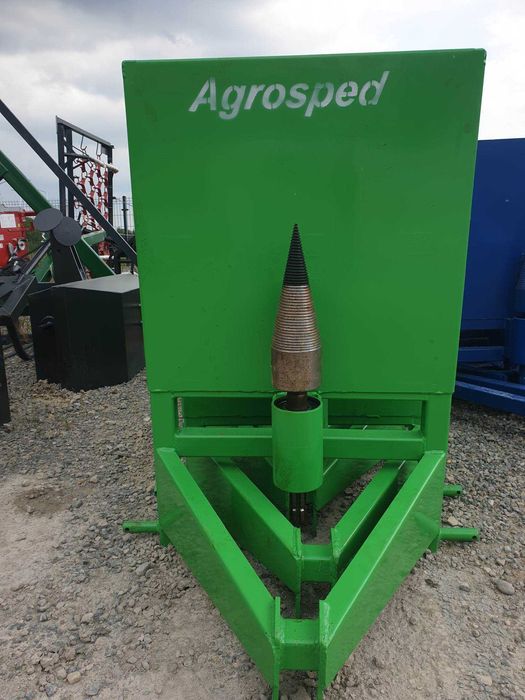 Łuparka świder do drewna AGROSPED na wałek WOM