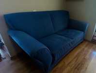 Sofa dwuosobowa niebieska