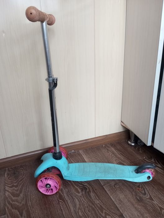 Самокат детский б,у