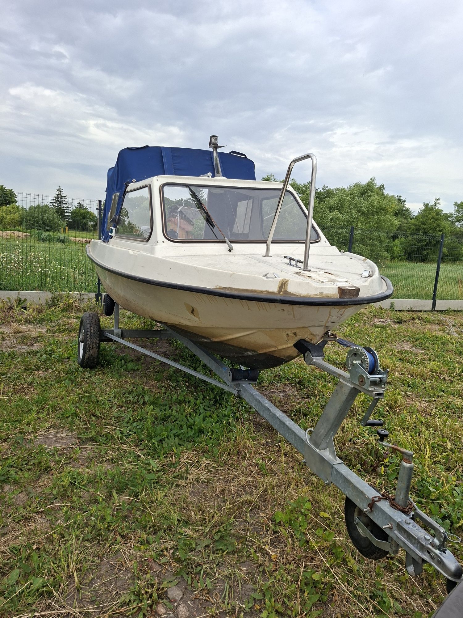 Łódka łódź kabinowa jofa 485 silnik zaburtowy YAMAHA 60 KM