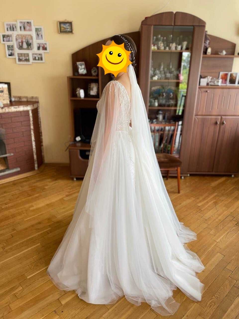 Весільна сукня від Monreal Bridal
