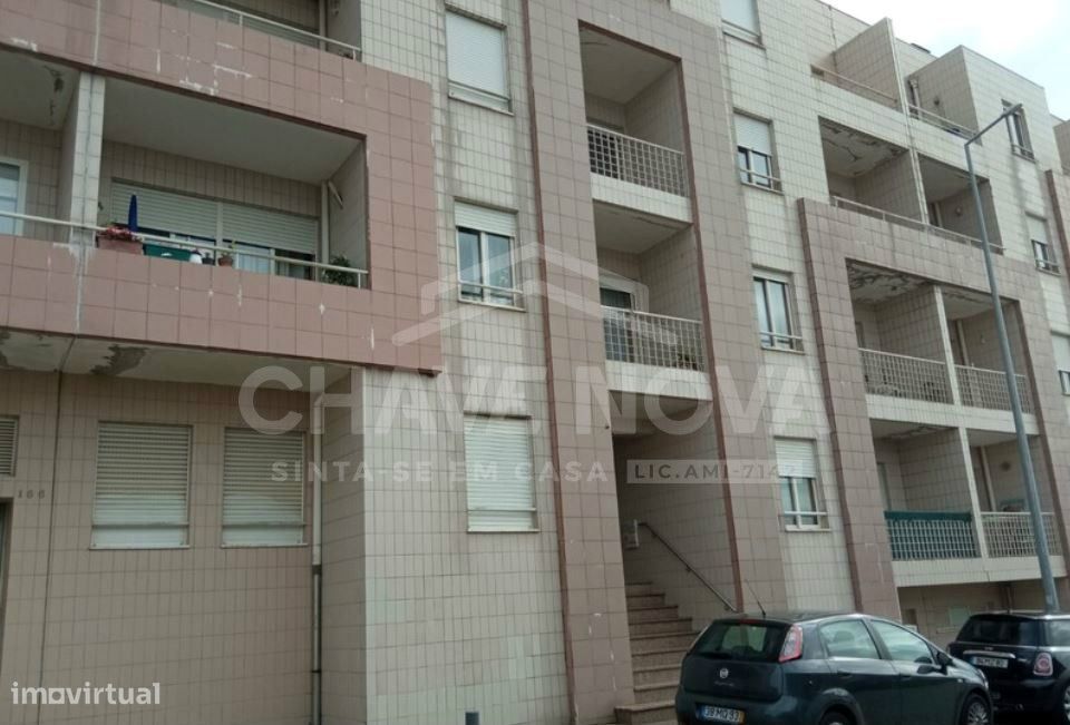 T1 c/ Garagem em Baguim do Monte