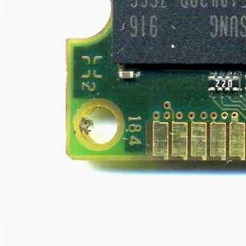 Память DDR  Kingston  KVR333D4R25/ 2G  184-pin (каждая) -  серверная