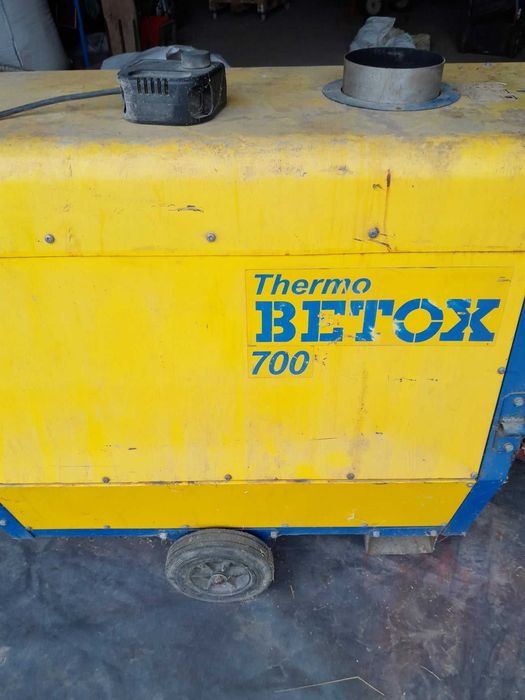 Nagrzewnica spalinowa Thermo Betox 700
