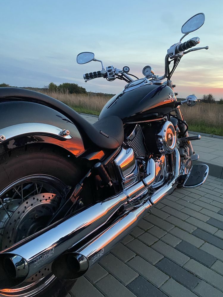 Yamaha VStar XVS1100 Custom