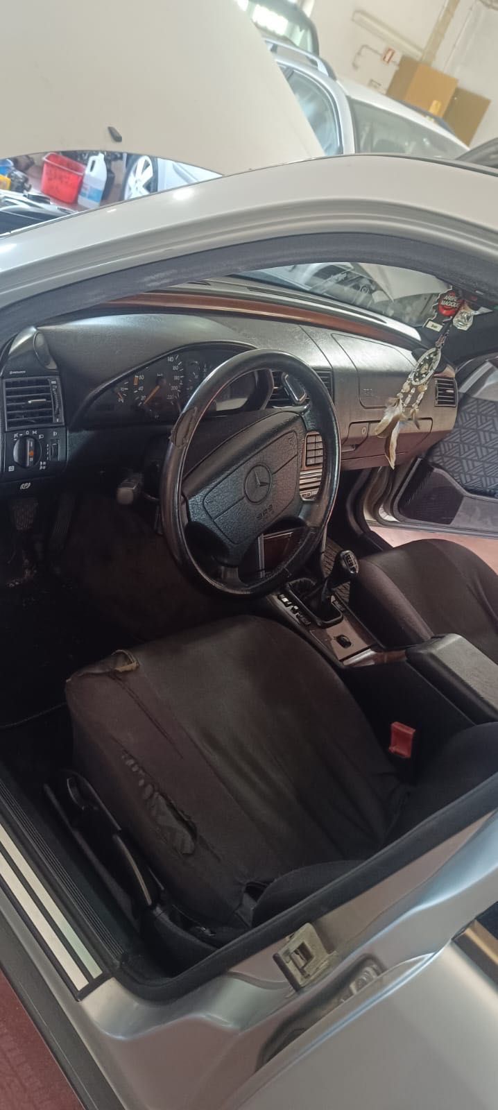 Mercedes Benz W202 C250