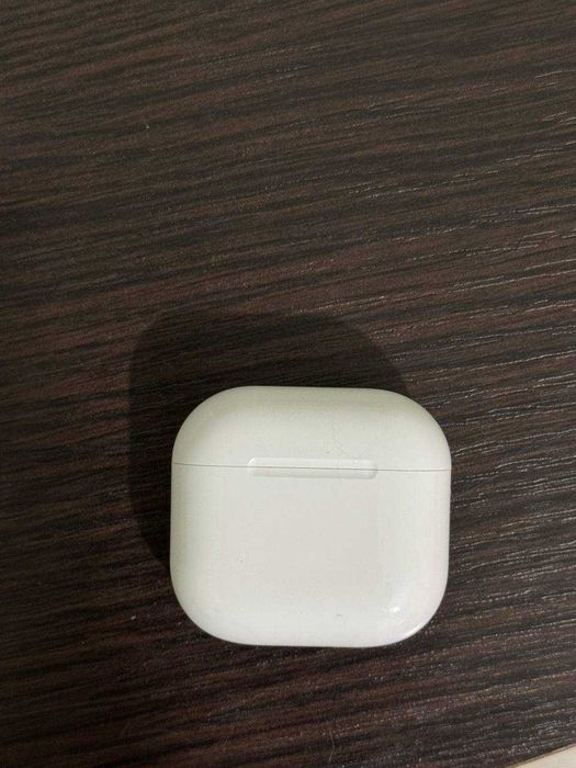 Apple Airpods 4 ANC продаю свої