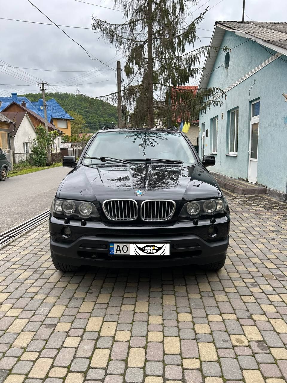 Продам BMW X5 в хорошому стані...