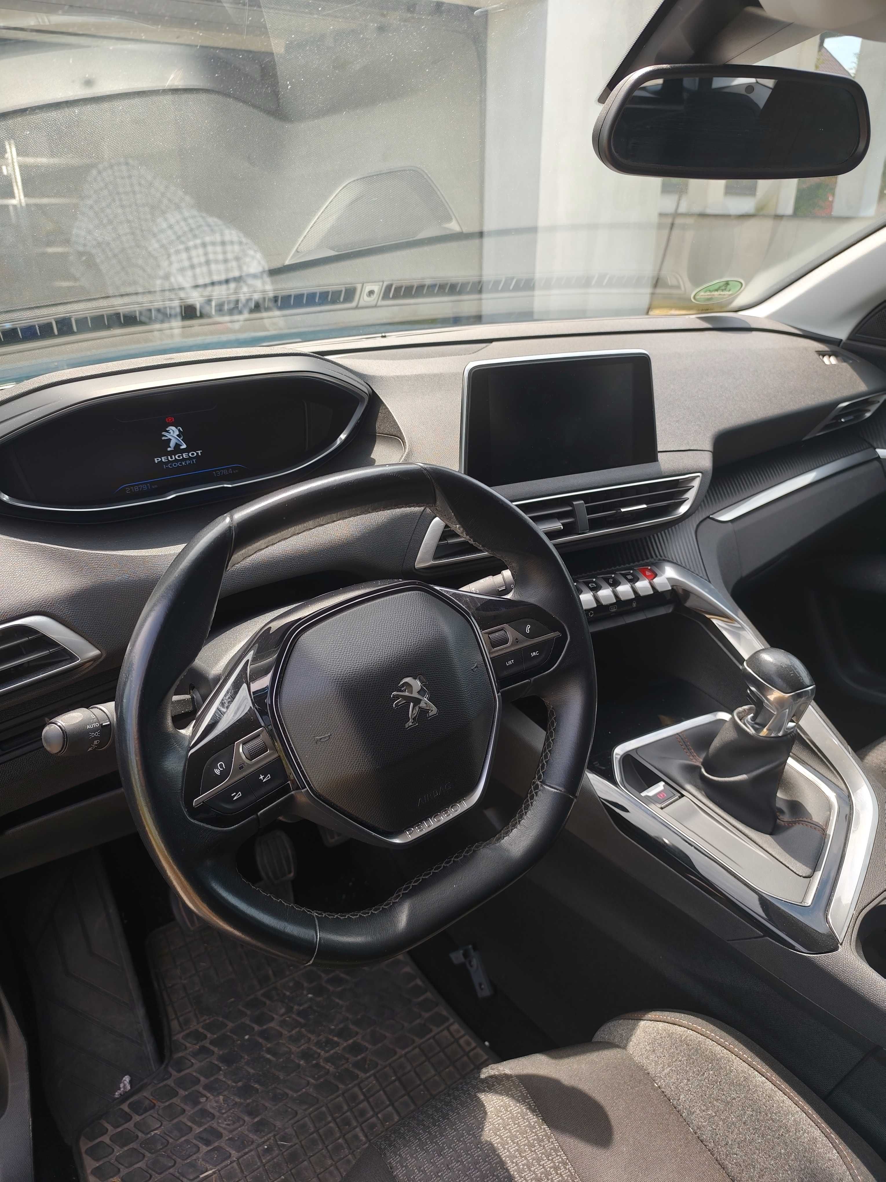 Peugeot 5008 1.6 bluehdi