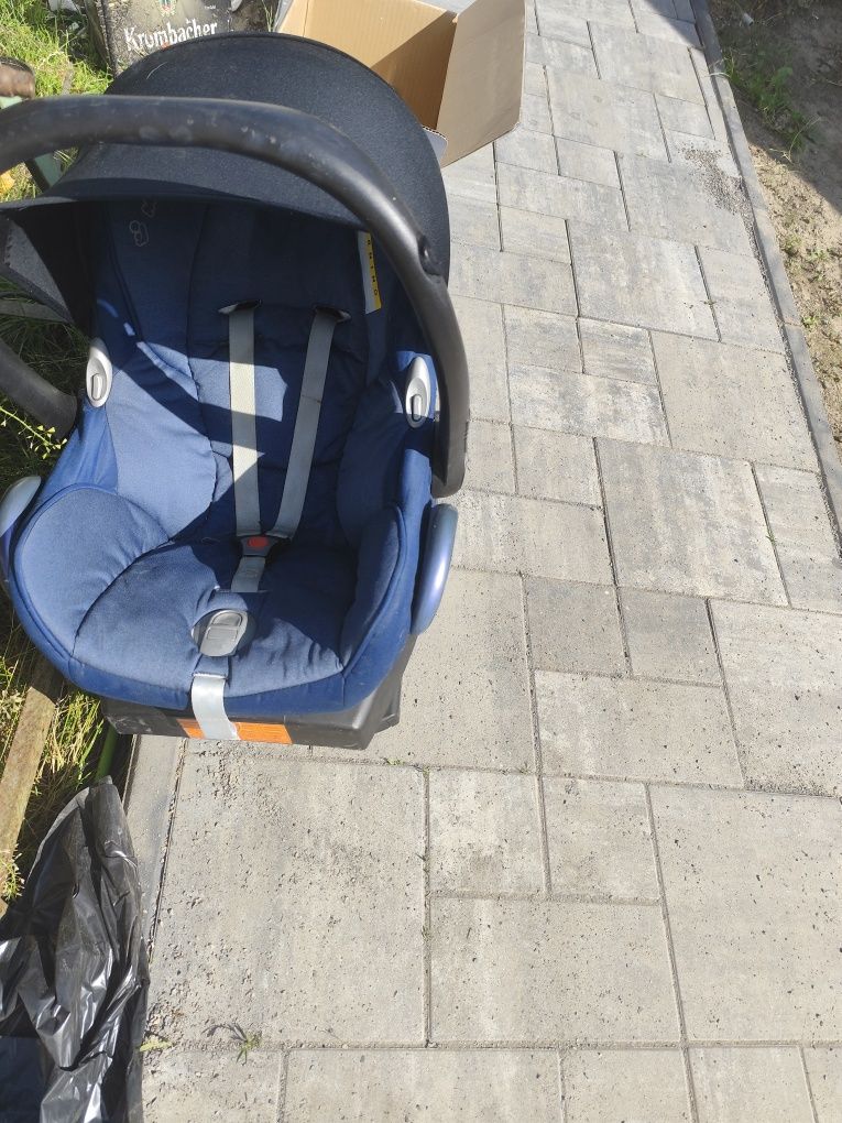 Nosidełko  maxi Cosi ISOFIX
