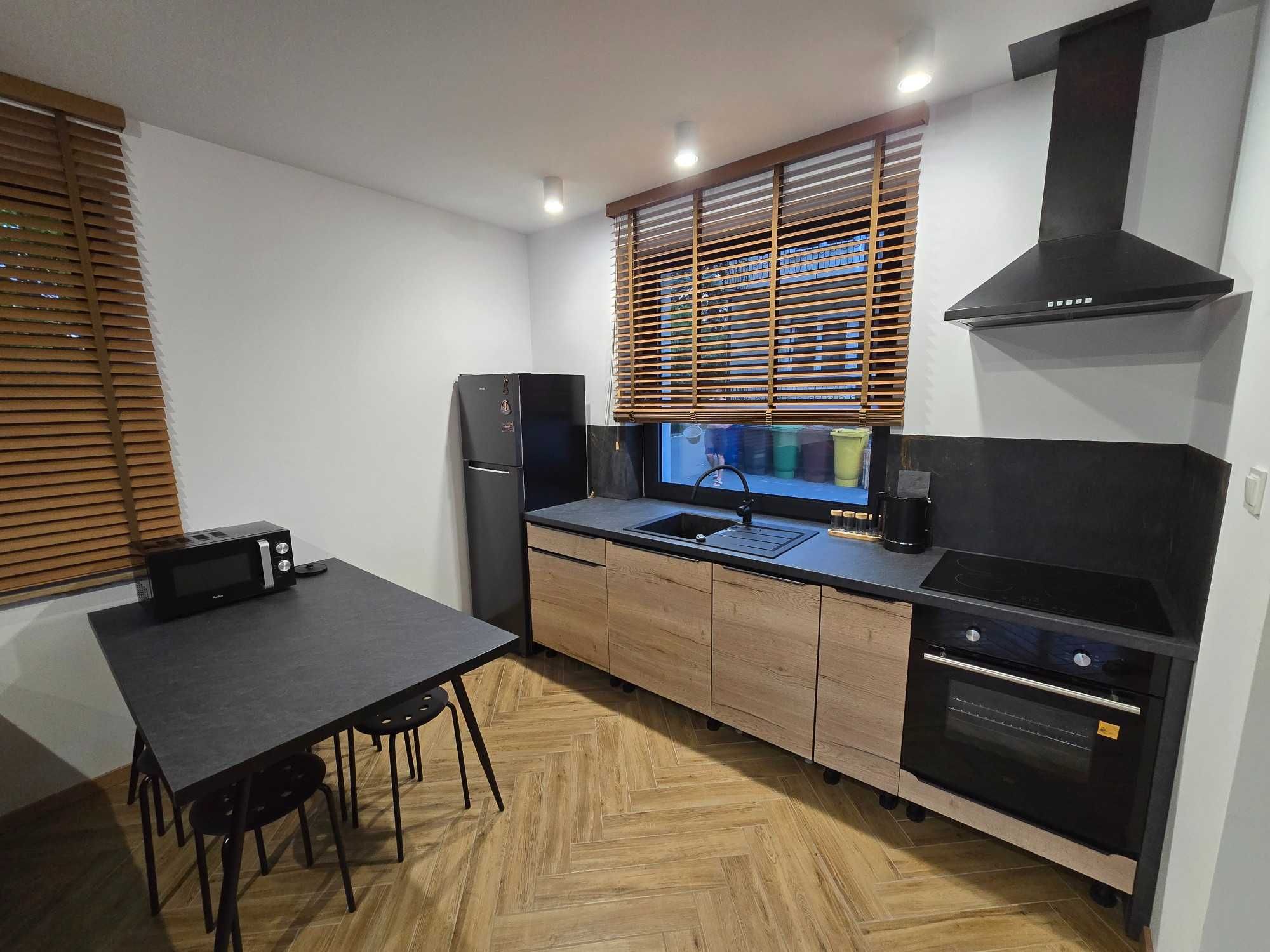 apartamenty FLAUTA w centrum nad rzeką Iławką, balia, ognisko, pomost