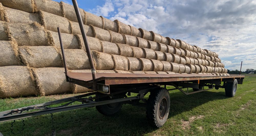 Przyczepa ciężarowa rolnicza - do zwozu beli