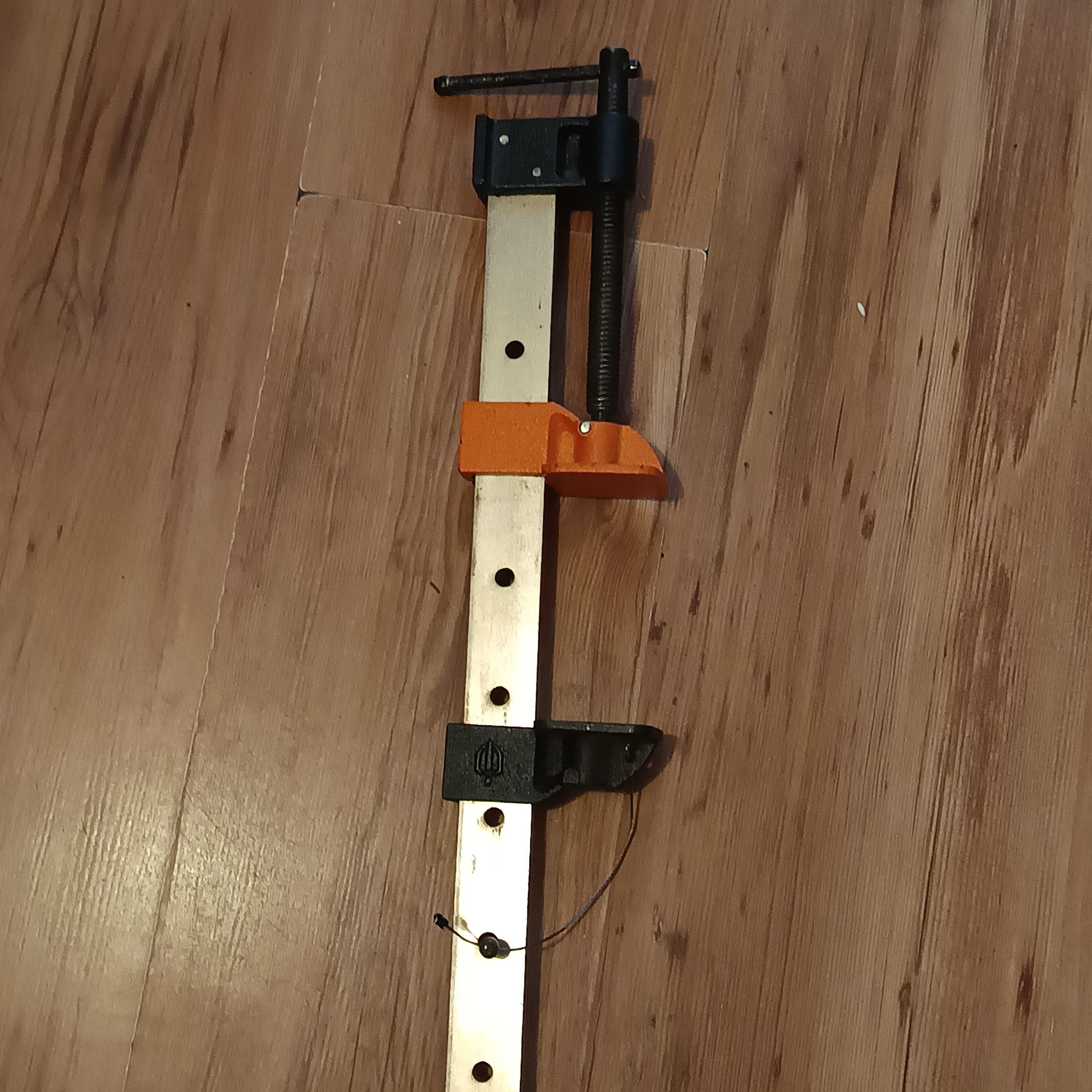 Scisk śrubowy Magnusson 914mm