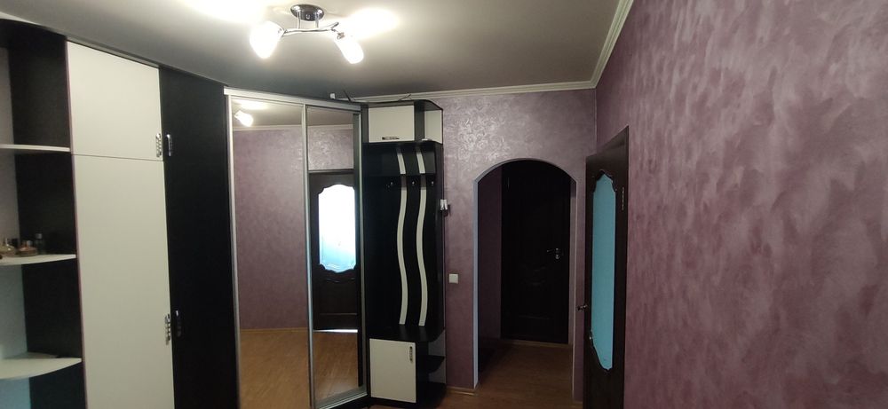 Продам 3 кімнатну квартиру вул. Єськова