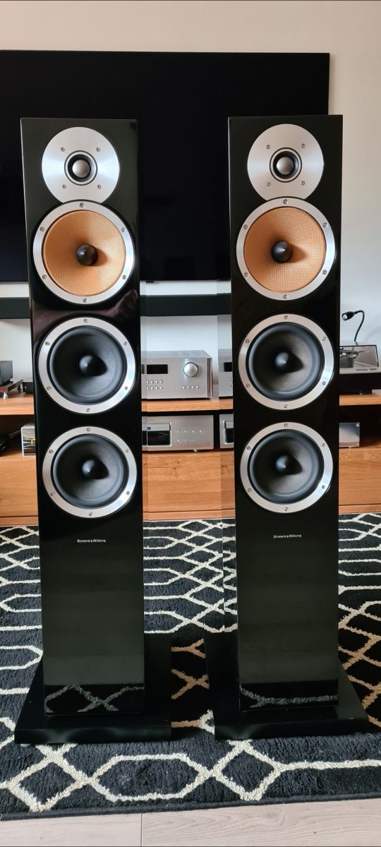 Kolumny Bowers & Wilkins CM8