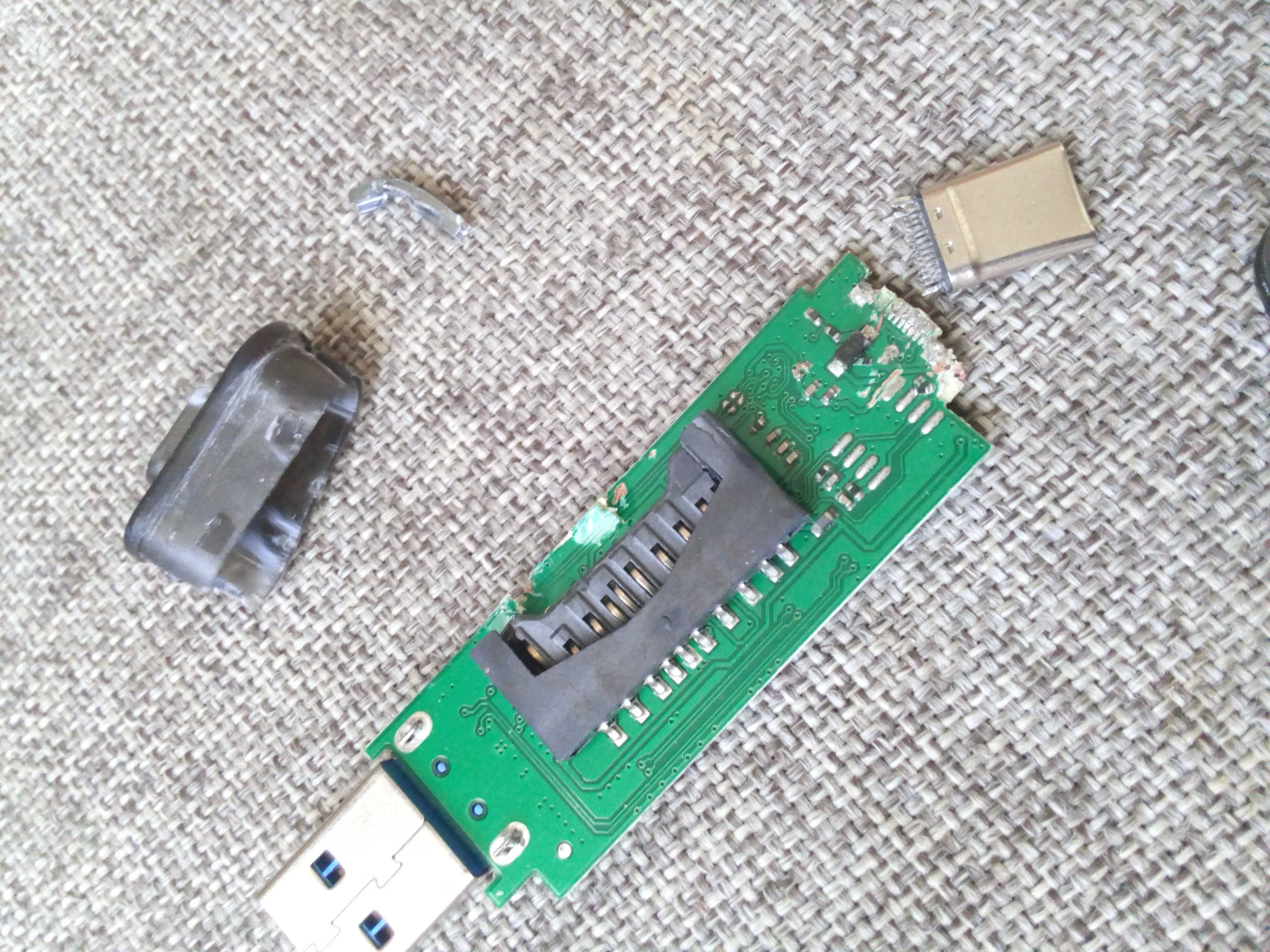 Czytnik kart SD / Adapter USB firmy ISY (USZKODZONY)