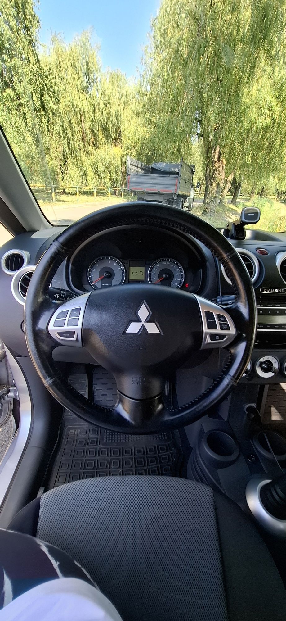 Продам авто Mitsubishi Colt