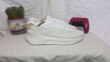 Кросівки Adidas Avryn.Розмір 44