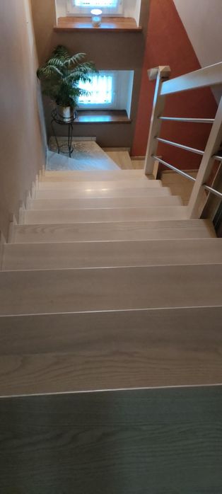 Schody z poręczą okazja