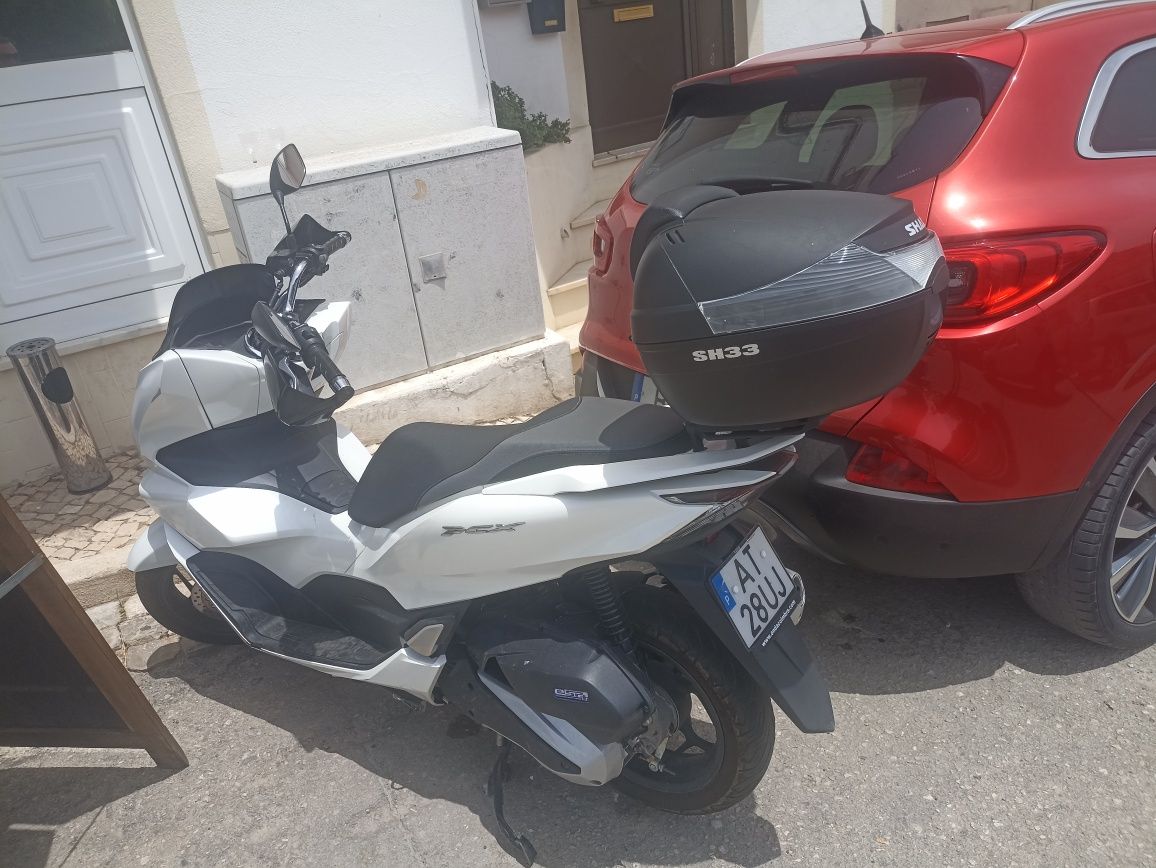 Honda PCX 125 ano 2022 do mês 10
