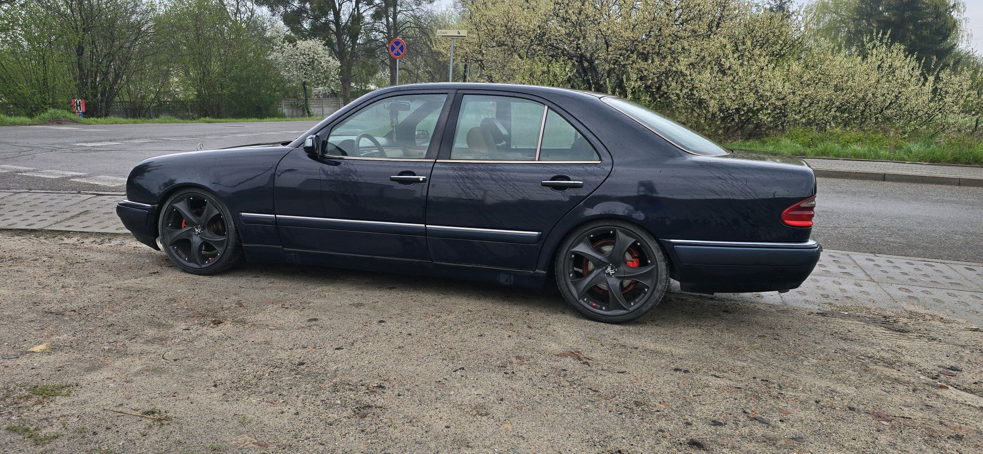 Mercedes w210 2.5TD manual 330tys jestem właścicielem od 16lat