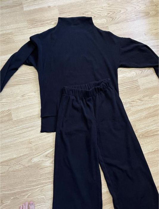 Костюм  жіночий чорний