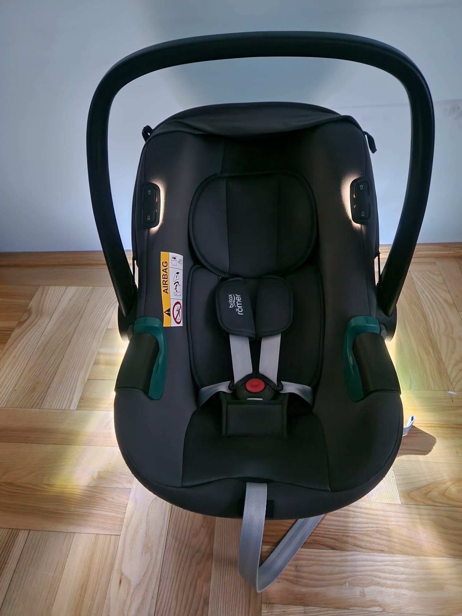 Fotelik Britax Romer Baby Safe iSense +baza