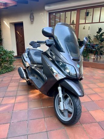 Piaggio Xevo Skuter Piaggio Xevo 125 w stanie bardzo dobrym