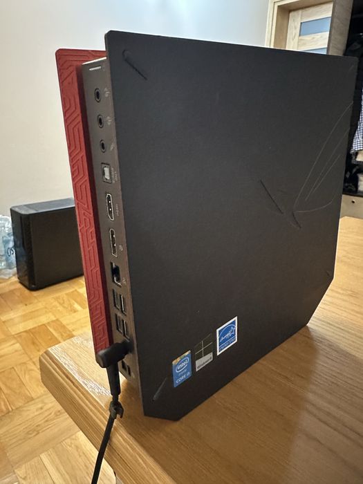 Komputer mini PC Asus GR6 intel i5 nvidia
