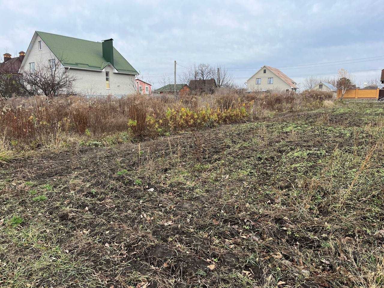 Продам ділянку землі в межах міста
