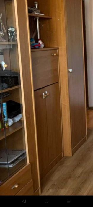 Метро "Академгородок",  Сдаю 3 - комнатную квартиру возле метро