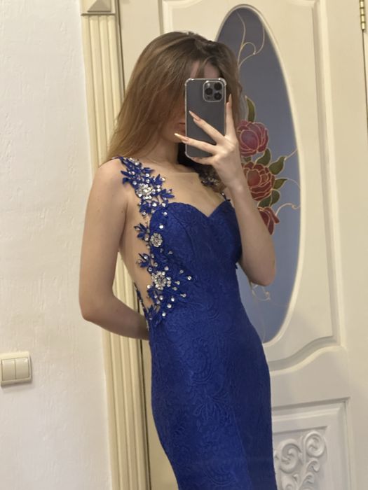 Святкові сукні  s-m