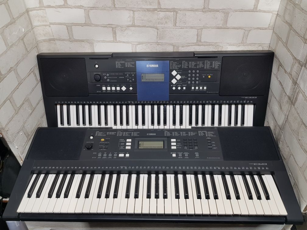 Синтезатор YAMAHA PSR-E333/E343, на 61  динамічну клавішу, б/у