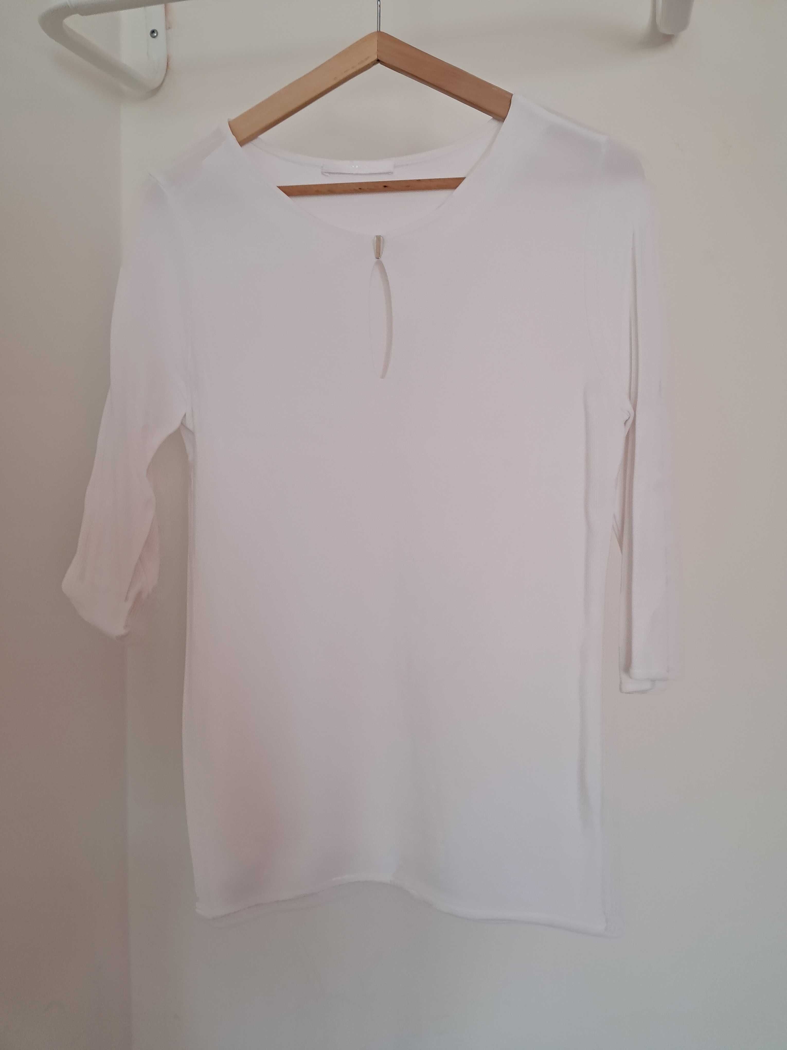 Camisa branca da marca Boss