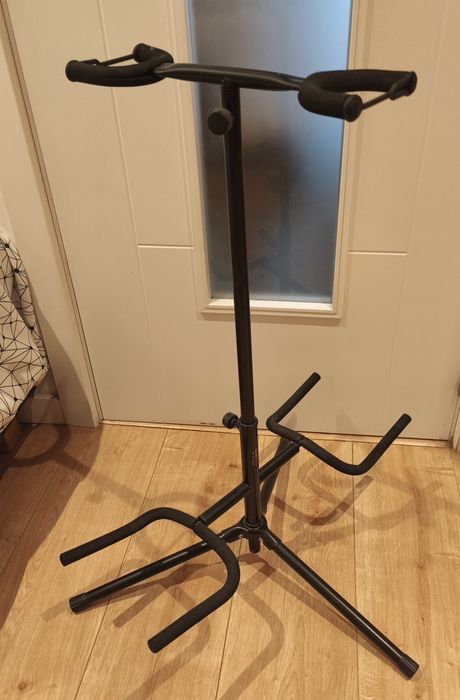 Suporte para guitarra duplo - reservado até dia 22-11