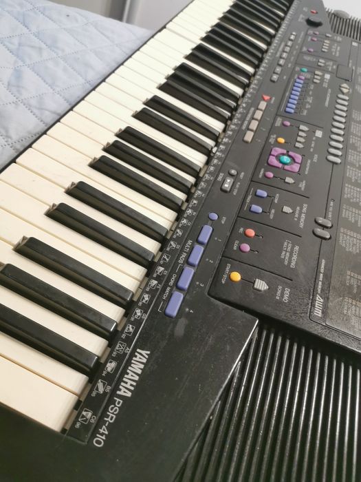 Yamaha Keyboard +statyw