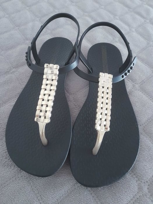 Sandálias Ipanema 5€