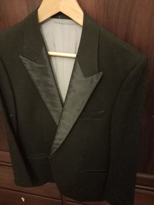 Casaco clássico cor preta