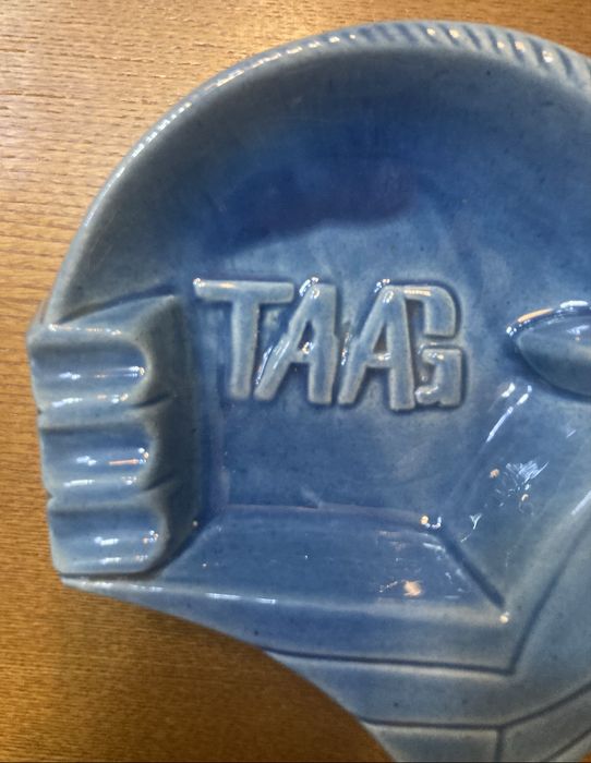 Cinzeiro publicitário TAAG