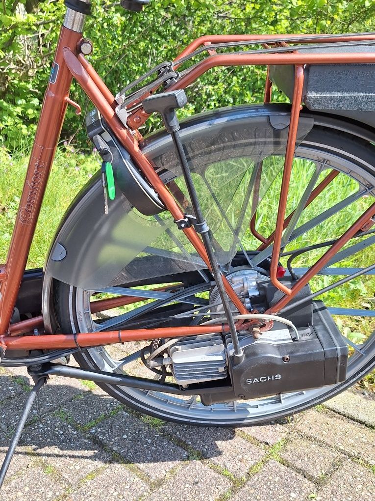Rower holenderski z silnikiem spalinowym