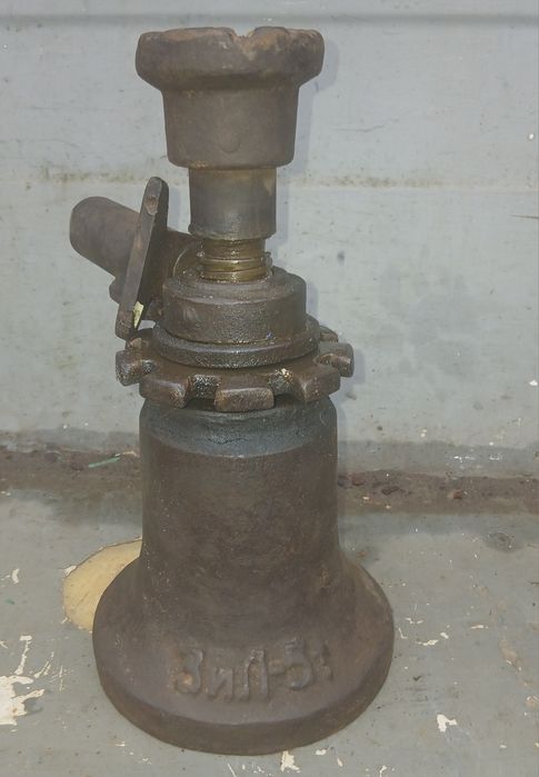 Домкрат авто ЗИЛ