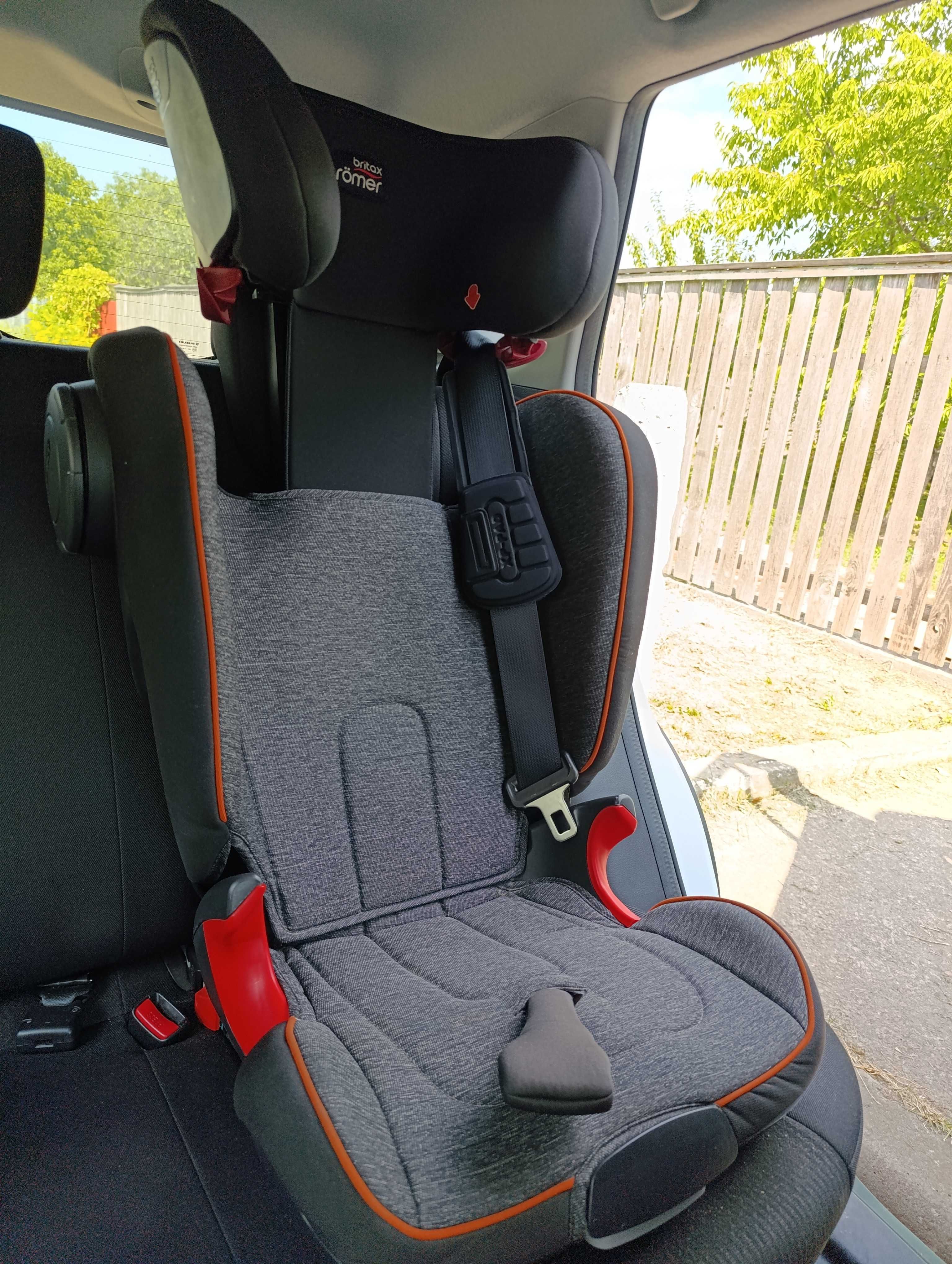 Автокрісло Britax Romer KIDFIX II XP SICT