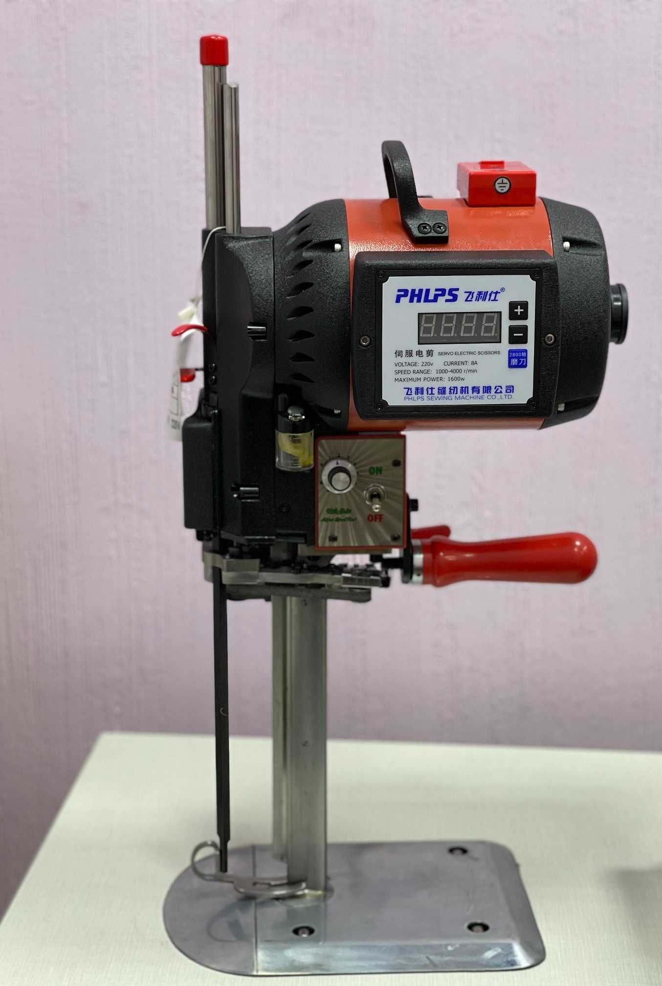 Сабельний розкрійний ніж philips pls 988