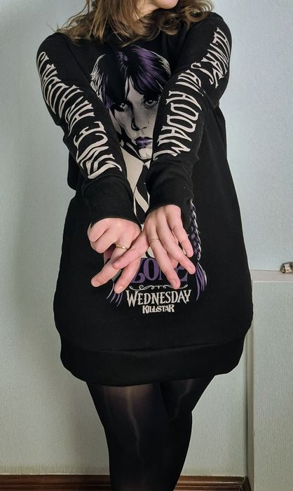 Худі Wednesday або плаття XL
