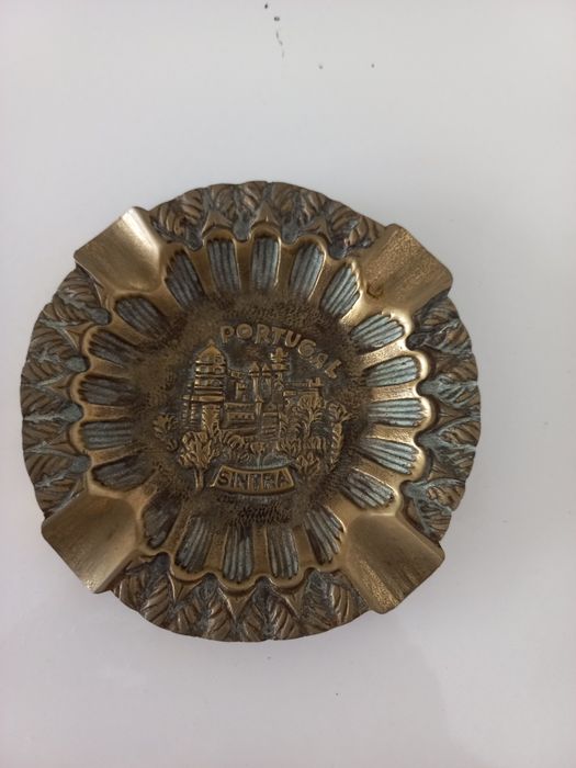 Conjunto  de cinzeiros antigos